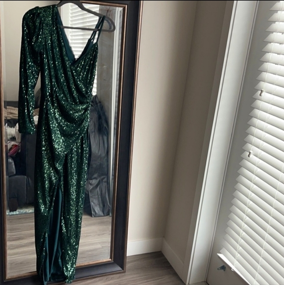 BCBGMaxAzria One Shoulder Green Sequin Dress - Picture 8 of 8